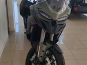 DUCATI MULTISTRADA V2S TRAVEL 2025