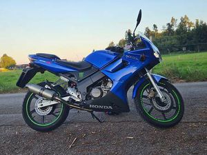 HONDA CBR125R ZU VERKAUFEN CANTON BASEL-LANDSCHAFT -