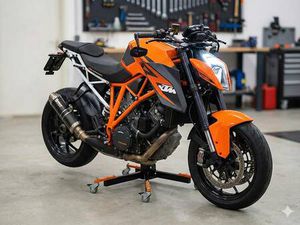 KTM 1290 SUPER DUKE R GEPFLEGT TOP ZUSTAND VIEL ZUBEHÖR CANTON ZURICH -