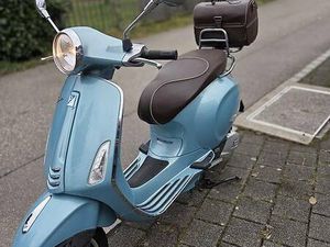 VESPA PRIMAVERA 125 CCM 70TH ANNIVERSARY EDITION (2016) CANTON ZURICH -