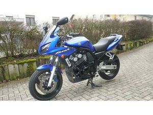 YAMAHA FZS 600 CANTON LUCERNE -