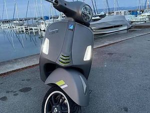 PIAGGIO VESPA 125 GTS SUPERTECH CANTON SAINT-GALL -