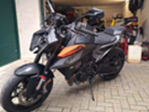 KTM DUKE 990