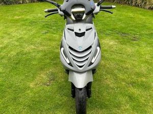 PIAGGIO ZIP 100CC — SCOOTERS | PIAGGIO — MARKTPLAATS