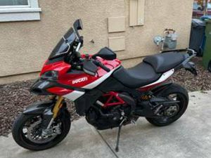 2012 DUCATI MULTISTRADA 1200S PIKES PEAK WITH STAND