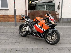 HONDA CBR 600 RR REPSOL RACING PC 37