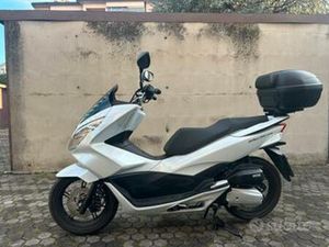 HONDA PCX 150 COME NUOVA
