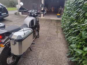 ROYAL ENFIELD HIMALAYAN 411,