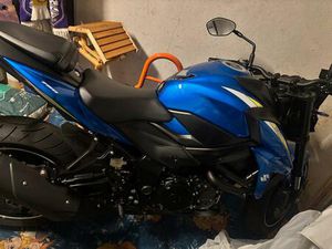 SUZUKI GSX S 750