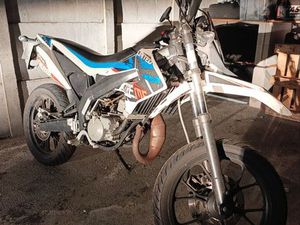 MOTO 50 CC DERBI SENDA X-TREME LIMITED – 1000