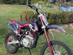 MOTOCROSS 250 ERZ