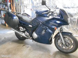 900 DIVERSION VALISES TOP CASE ET 1450 EUROS