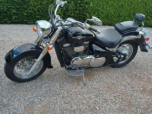 SUZUKI INTRUDER