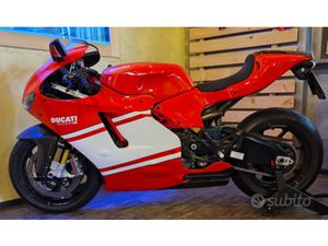DUCATI DESMOSEDICI RR