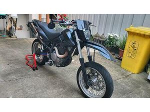 BETA M4 SUPERMOTO