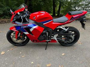 HONDA CBR 600RR UNFALLFREI, 1. HAND, INSPEKTION NEU