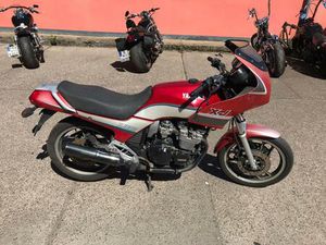 YAMAHA XJ 600