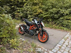 KTM DUKE 390◊