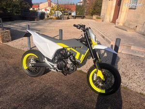HUSQVARNA 701