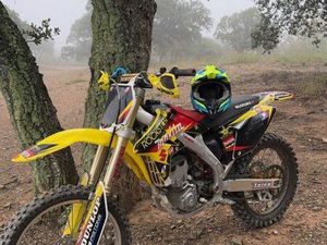 MOTO CROSS