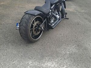 HARLEY DAVIDSON SOFTAIL BREAKOUT 103 FAIBLE KILOMÉTRAGE