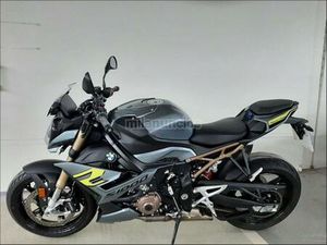 BMW - S 1000 R