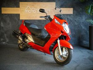 HONDA - SILVER WING 600