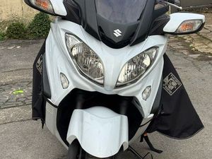 SUZUKI BURGMAN 650