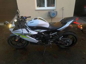 KAWASAKI NINJA 125CM3