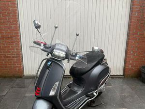 ② VESPA SPRINT 50 CC