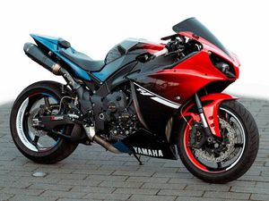YAMAHA YZF-R1 (RN225) | AKRA | QS | TCS | FACELIFT