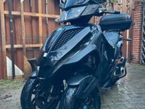 PIAGGIO MP3 300 IE - 2018 YOURBAN LT PATENTE B