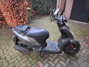 KYMCO AGILITY 50 SCOOTER — SCOOTERS | KYMCO — MARKTPLAATS