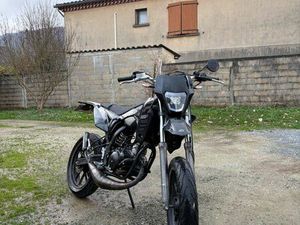 MOTO SHERCO NOIR 50 CC