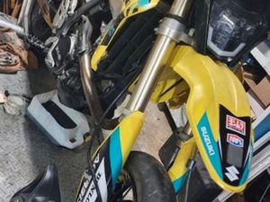 SUZUKI DRZ 400