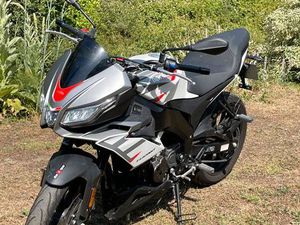 APRILIA 125 TUONO + REMORQUE