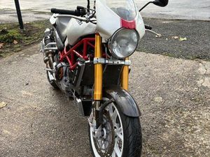 MOTO DUCATI S4RS 998