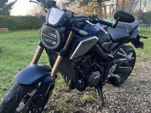 MOTO HONDA CB650R 2021 - 1 ÈRE MAIN - TRÈS PROPRE