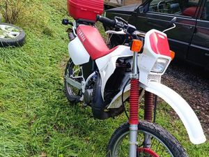 YAMAHA 125 DTRE