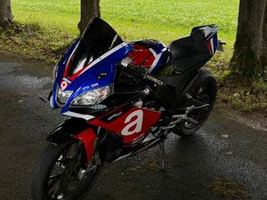 CYCLE APRILIA RS4 50 CC 1OF1