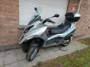 ② PIAGGIO MP3 250 CC 2010 COMME NEUF