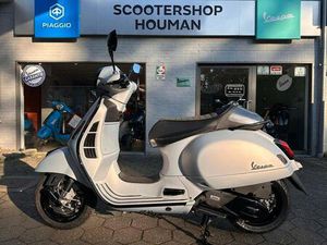 ② VESPA GTS SUPER TECH 125 CC BLACK EDITION (NR.291)