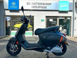 ② VESPA SPRINT 125 CC NERO CONVINTO