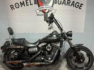 HARLEY DAVIDSON - DYNA STREET BOB