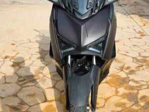 YAMAHA - XMAX 125
