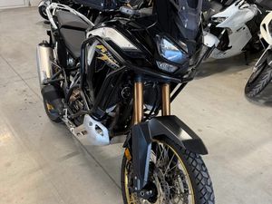 HONDA CRF AFRICA TWIN ADVENTURE DCT →