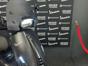 VESPA SPRINT 50 NOTTE 4T E4 2020 NETJES! — SCOOTERS | VESPA — MARKTPLAATS