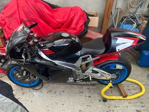 APRILIA RSV 1000 PISTE
