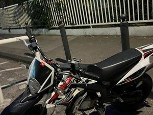 DERBI XTREME 50 – 2016 – 4300 KM – TRÈS PROPRE – PRÊTE À ROULER