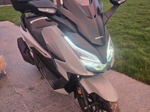 SCOOTER 125 HONDA FORZA ETAT NEUF